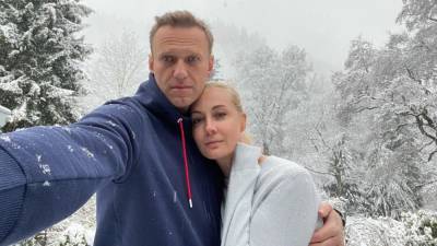 Алексей Навальный - Юлия Навальная - ФАН сообщил о возможном немецком гражданстве Юлии Навальной - nation-news.ru