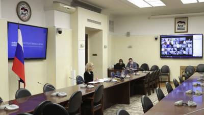 Ирина Яровая - В Госдуме предложили сделать процесс регистрации лекарств для онкобольных детей более прозрачным – Учительская газета - ug.ru