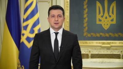 Владимир Зеленский - Зеленский заявил о вырванном у Украины сердце из-за Крыма - piter.tv - Москва - Киев - Крым