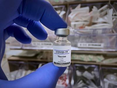 В США разрешили хранить вакцину Pfizer в обычных морозильных камерах - 24tv.ua - Новости