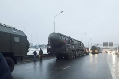 М.Тополь - Колонна ПГРК «Ярс» прибыла в Алабино - argumenti.ru - Московская обл. - Алабино - Ивановская обл.