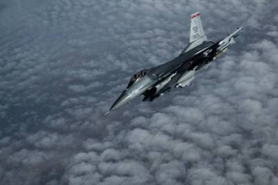 ВВС США перестраховались, сообщив военным РФ о готовящемся авиаударе в Сирии за 5 минут до самого удара - topwar.ru - Москва - Сирия
