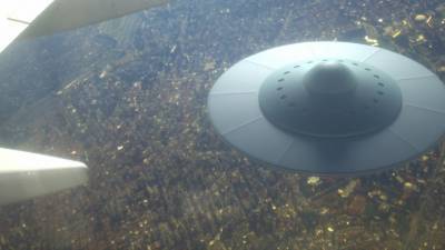Это все не случайно: в небе обнаружили загадочный НЛО, который преследовал самолет - vchaspik.ua - штат Айова