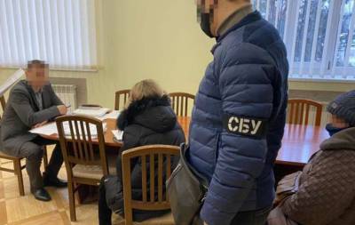 Запорожских чиновников поймали на хищении бюджетных средств - lenta.ua - Запорожская обл. - Запорожье - Днепропетровская обл.
