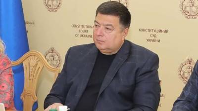 Владимир Зеленский - Александр Тупицкий - Зеленский продлил отстранение Тупицкого от должности главы КСУ - 24tv.ua - Новости