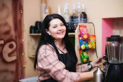 Девушка бросила работу в банке в Улан-Удэ и открыла в деревне кафе «на вынос» - ulan.mk.ru - Улан-Удэ - респ.Бурятия