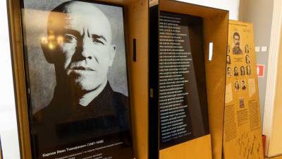 «Мы сами живем еще там...». В Томск приехала выставка «История ГУЛАГа. Система и жертвы» - tv2.today - Москва - Томск