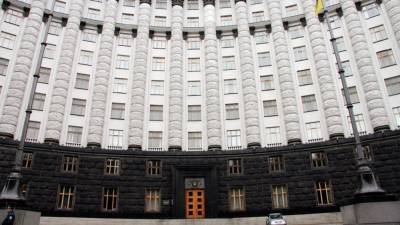 Депутаты ОПЗЖ гневно отреагировали на отключение нового телеканала на Украине - riafan.ru - Киев