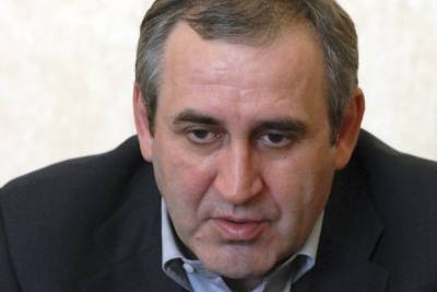 Сергей Неверов - Михаил Рубин - Глава фракции ЕР Неверов объяснил слова об отрезанных яйцах взломом - mk.ru