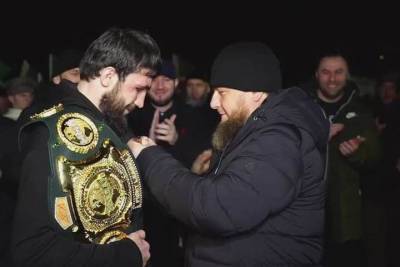 Рамзан Кадыров - Рамзан Кадыров подарил «Мерседес» новому чемпиону чеченского промоушена АСА - kavkaz.mk.ru - Москва - Бразилия - Таджикистан - респ. Чечня