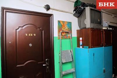 Виктор Бобыря - Медикам и педагогам в Коми решили выдавать квартиры по договорам соцнайма - bnkomi.ru - респ. Коми