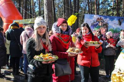 Молочные реки и блинные берега. В Гродно встретили Масленицу - grodnonews.by
