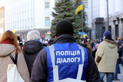 Антон Геращенко - В МВД поблагодарили украинцев, что протесты в поддержку Стерненко были мирными - 24tv.ua - Киев - Новости