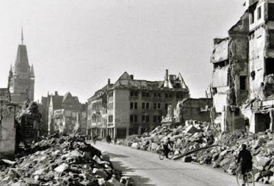 Адольф Гитлер - Бомбардировка Фрайбурга: как лётчики люфтваффе перепутали город - russian7.ru - Бельгия - Голландия - Дижон