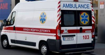 Двухлетний мальчик ранил ножом в грудь свою мать в Ровно: что произошло на самом деле - tsn.ua - Харьков