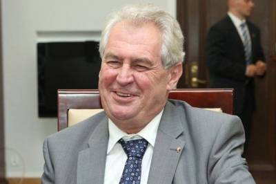 Владимир Путин - Милош Земан - Лидер Чехии попросил Путина отправить в страну препарат «Спутник V» - aif.ru - Чехия - Гватемала
