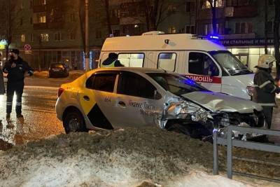 Участник аварии рассказал о столкновении с пьяным таксистом в Твери - tver.mk.ru - Тверь