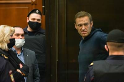 Алексей Навальный - Константин Котов - Алексей Навальный получил премию фонда Бориса Немцова - znak.com - Москва