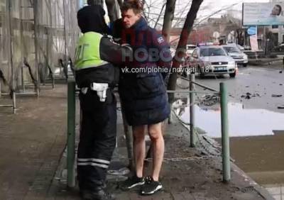 В Астрахани сын депутат от ЕР сбил двух пешеходов на переходе - ya62.ru - Астрахань