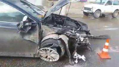 Пьяный полуголый сын депутата сбил людей на переходе. Видео - vesti.ru - Астрахань