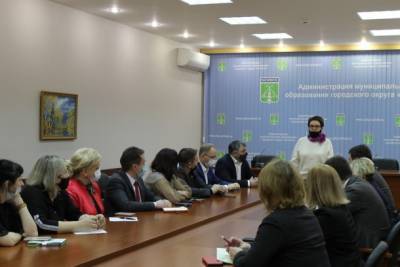 Ольга Савастьянова - Ольга Савастьянова: «Выезды в города и районы республики – это неотъемлемая и важная часть парламентской работы» - bnkomi.ru - Усинск