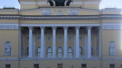 Александр Беглов - Вячеслав Макаров - Валерий Фокин - Худрук Александринского театра Фокин получил поздравления с юбилеем от властей Петербурга - piter.tv - Санкт-Петербург