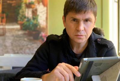 Михаил Подоляк - Тарас Козак - "Ожидаемо и очевидно": В ОП пояснили блокировку 112, NewsOne и ZIK - news.bigmir.net