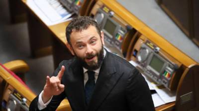 Давид Арахамия - Александр Дубинский - Ольга Василевская-Смаглюк - Николай Сольский - Александра Дубинского исключили из фракции "Слуга народа" - vchaspik.ua