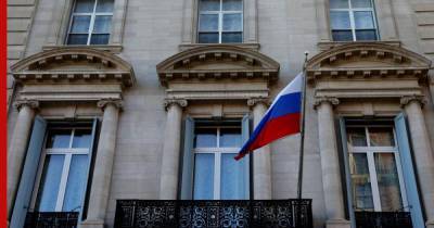 На Генконсульство России в Нью-Йорке напал неизвестный вандал - profile.ru - Россия - США - Нью-Йорк - Нью-Йорк