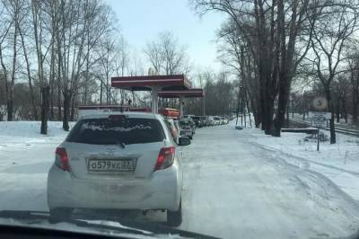 Из-за перебоев с топливом хабаровчане занялись перепродажей бензина - hab.aif.ru - Хабаровск