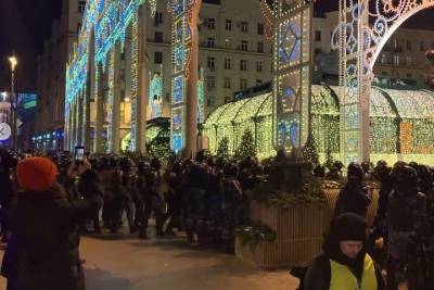 Омоновцы набросились на красноярского депутата в Москве: «Победить страх внутри себя» - tayga.info - Москва