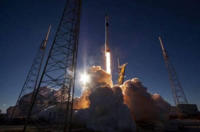 SpaceX планирует запустить на орбиту новую группу интернет-спутников Starlink - from-ua.com - США - Украина - шт.Флорида