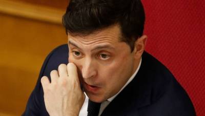 Владимир Зеленский - Виктор Медведчук - Зеленского предупредили об ответственности за санкции против телеканалов - gazeta.ru