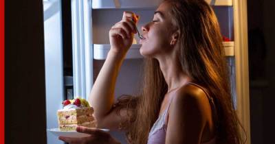 Врачи рассказали о пищевых привычках, которые плохо влияют на сон - profile.ru