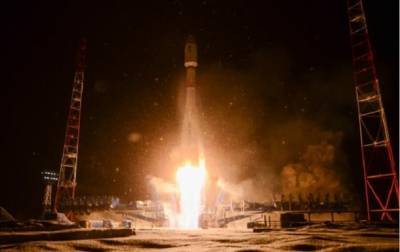 Россия вывела на орбиту военный спутник - korrespondent.net - Россия - Архангельская обл. - Ракеты