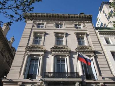 Генконсульство России в Нью-Йорке облили краской, полиция не реагирует - eadaily.com - США - Нью-Йорк - Нью-Йорк