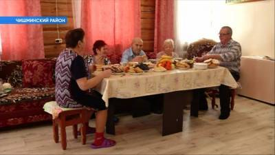 В Башкирии семья приютила троих пенсионеров - bash.news - Башкирия