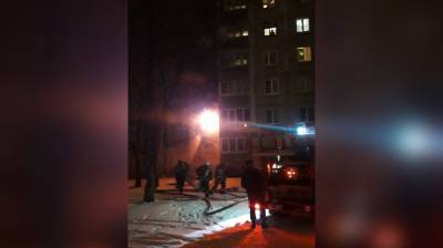 В Воронеже из полыхающей многоэтажки эвакуировали 47 жильцов - vestivrn.ru - Воронеж - Воронежская обл.