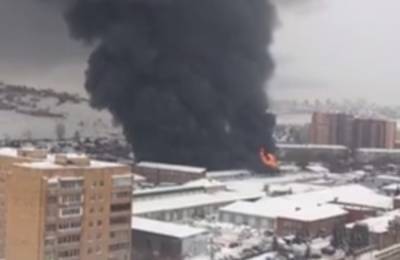 "У нас закончился воздух!": люди оказались в огненном плену масштабного пожара, кадры трагедии - politeka.net - Красноярск