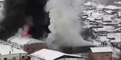 Пожар на складе в Красноярске - О чем говорили пожарные, когда оборвалась связь и они погибли - ТЕЛЕГРАФ - telegraf.com.ua - Красноярск