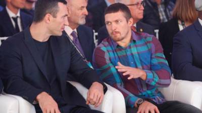 Виталий Кличко - Александр Усик - Александр Красюк - Владимир Кличко - Эгис Климас - Менеджер Усика назвал причину разрыва боксера с Кличко - ru.espreso.tv
