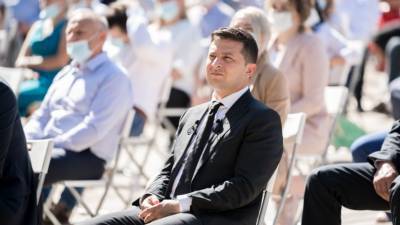 Владимир Зеленский - Александр Дудчак - Политолог оценил возможность объявления импичмента Зеленскому - russian.rt.com
