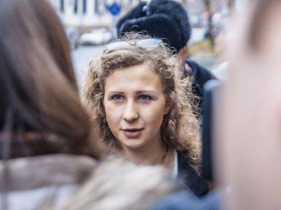 Алексей Навальный - Марья Алехина - Участнице Pussy Riot Алехиной предъявлено обвинение по "санитарному делу" - kasparov.ru - Москва