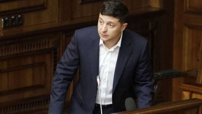 Владимир Зеленский - Александр Дудчак - Украинский эксперт сомневается, что оппозиции удастся объявить импичмент Зеленскому - gazeta.ru