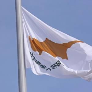 Кипр не будет возобновлять программу «золотых паспортов» - reporter-ua.com - Кипр - Гражданство