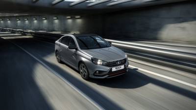 Продажи российских автомобилей LADA выросли в январе на 0,3% - newinform.com