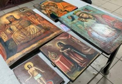 Сергей Левченко - Жительницу Запорожья задержали за контрабанду икон в РФ (фото) - facenews.ua - Украина - Запорожская обл. - Харьковская обл. - Запорожье