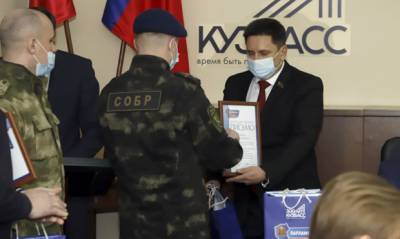 Алексей Навальный - Вячеслав Петров - Кемеровские власти на фоне протестов в секретной обстановке наградили сотрудников Росгвардии - og.ru - Кемеровская обл. - Кемерово