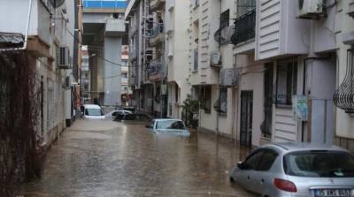 В турецком Измире крупнейшие за 26 лет наводнения, есть жертвы - ru.slovoidilo.ua - Турция - Измир
