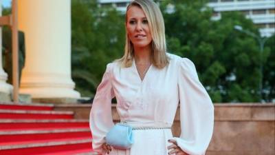Ксения Собчак - И $10 миллионов мало: Ксения Собчак рассекретила свои доходы - 5-tv.ru